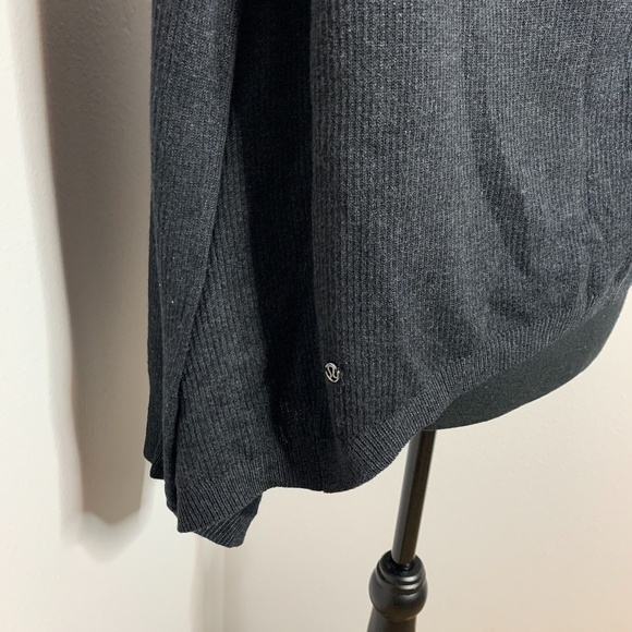 Lululemon Cabin Yogi Wrap Hoodie Sweater with Pockets - Picture 6 of 7